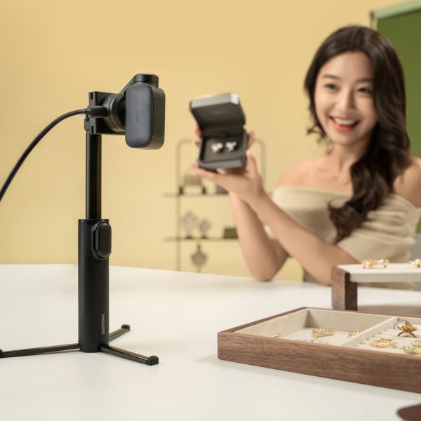 Insta360 Extra Long USB-C to USB-A Cable (5m) - Accessories - Insta360 Store