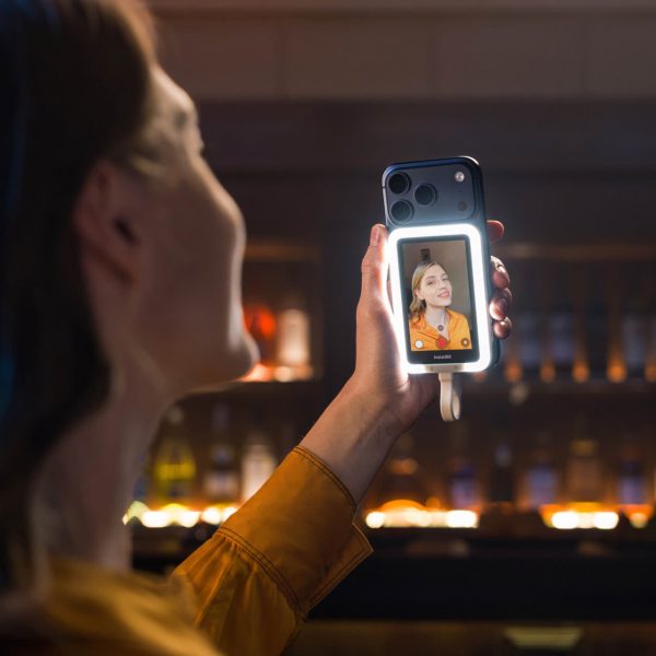 Insta360 Snap Selfie Screen - Insta360 Store